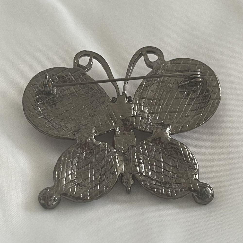 Vtg Shade of Pink Butterfly Brooch Pin Rhinestones Faux Teardrop Stones 2.25" - Picture 5 of 5
